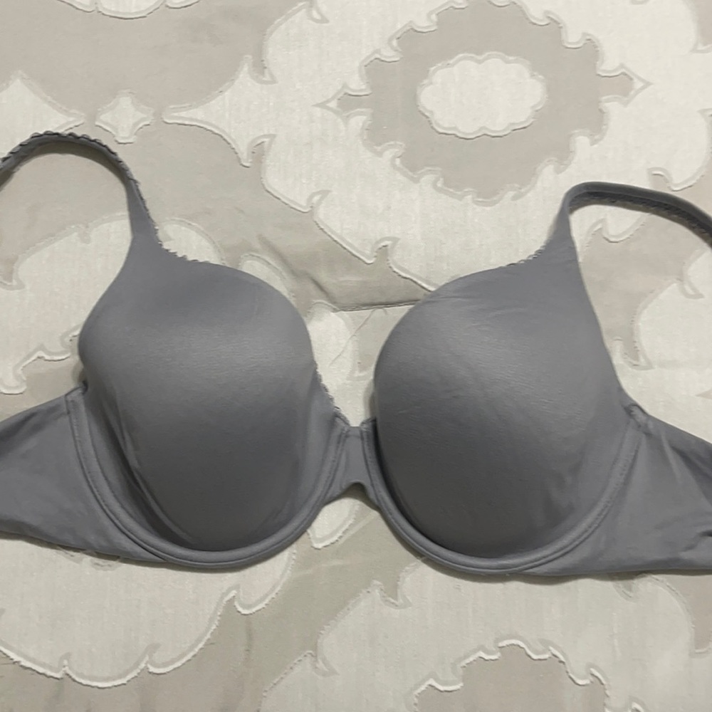 Victoria secret full coverage bra